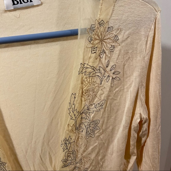 Light Peach Flower Cardigan - Picture 8 of 8